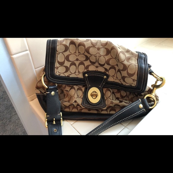 Coach purse - Picture 1 of 4